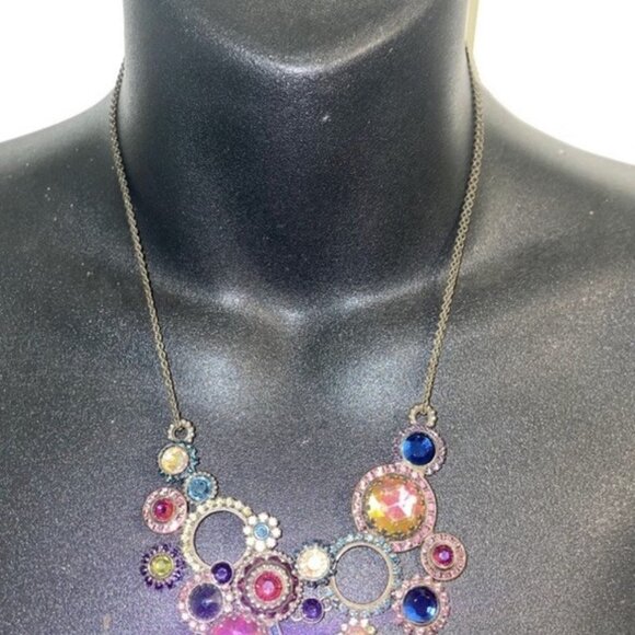 Sorrelli “Aurora Sky” Crystal Circular Bib necklace HARD TO FIND RARE STUNNING!! - Picture 3 of 3